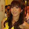 ภาพประกอบ ข่าวสาร ข่าวทั่วไป : ?จ๋า? เชิดใส่หนุ่มรุมจีบ ปฏิเสธหอบผ้าตาม ?ไผ่วันพ้อยท์?