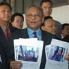 ภาพประกอบ ข่าวสาร ข่าวทั่วไป : ?เทพเทือก? ขึ้นศาลคดีฟ้องร้อง กกต. โชว์ภาพลับ