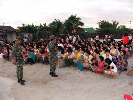 ข่าวระนอง : ทหารจัดระเบียบชายแดนจับพม่าที่ ระนอง