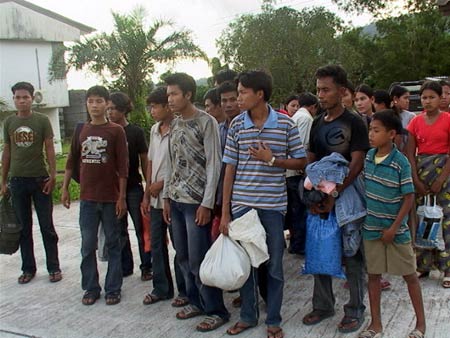 ข่าวระนอง : ตชด.ระนองพม่าหลบหนีอีก 25 คน