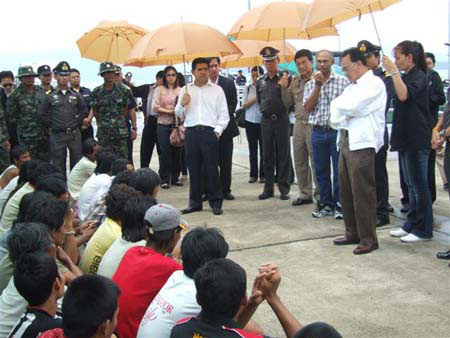 ข่าวระนอง : ไทยพร้อมจับมือนานาชาติแก้ปัญหาโรฮิงยา